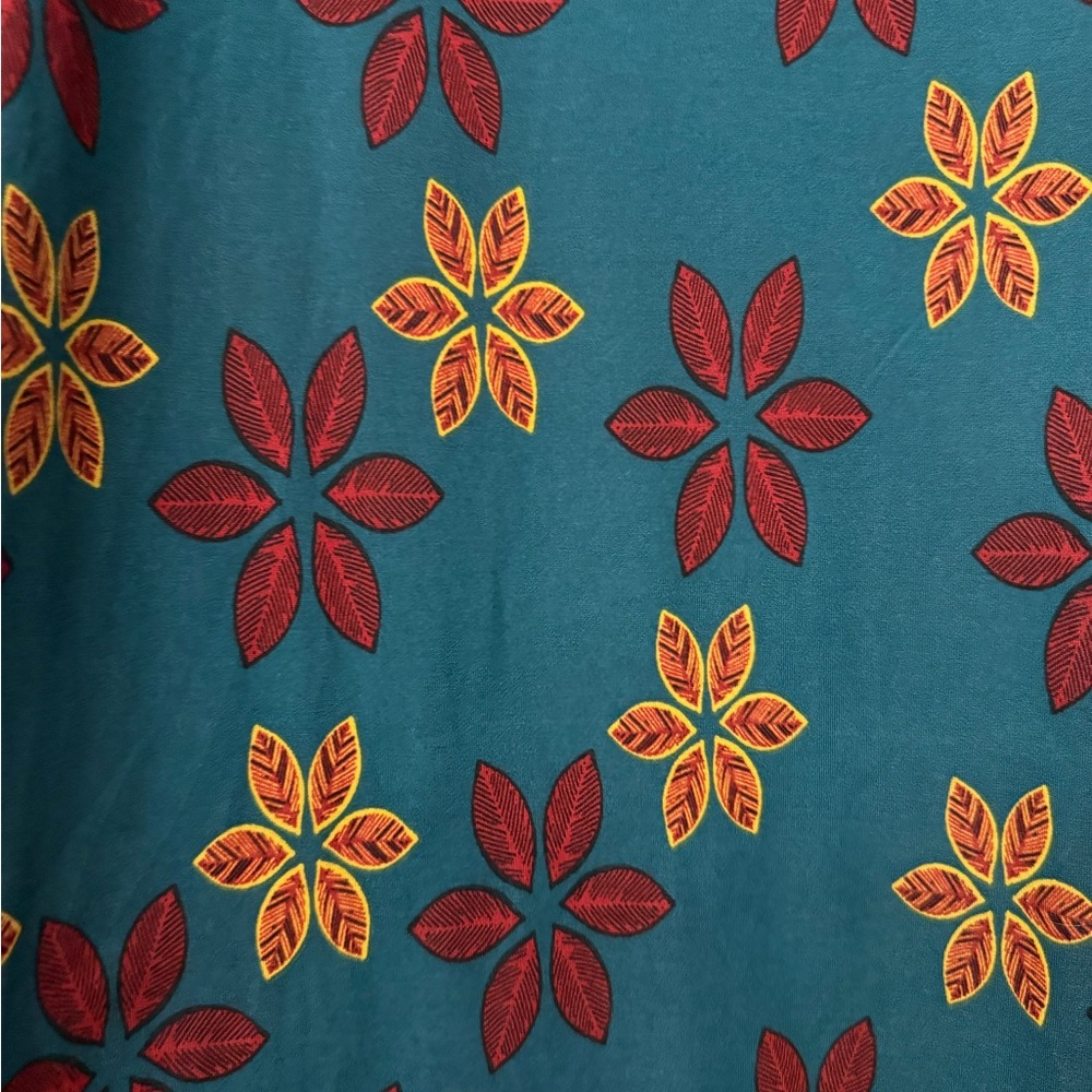3XL LuLaRoe Teal and Red Floral Short Sleeve Top - Picture 3 of 6